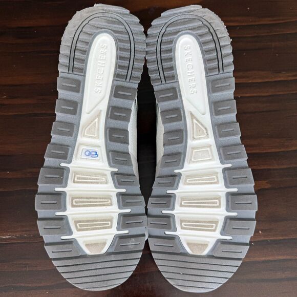 Size 10 - Skechers Women's Runway Posh Gal Super Lightweight Retro Sneaker - Picture 7 of 12